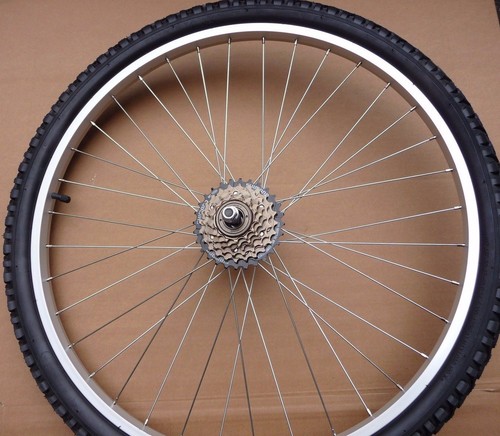 Rear wheel complete with - complete,